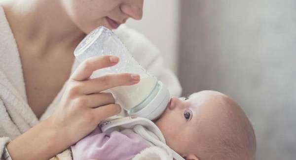 Лечение колик у младенцев – советы доктора Комаровского