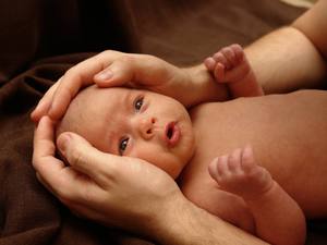 Почему у новорождённого трясётся подбородок