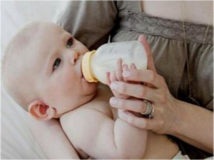 Козье молоко для малышей - когда можно начинать прикорм
