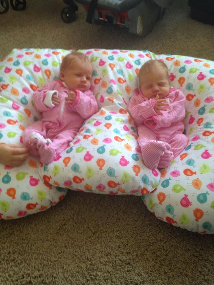 новорожденная двойня как справляться одной