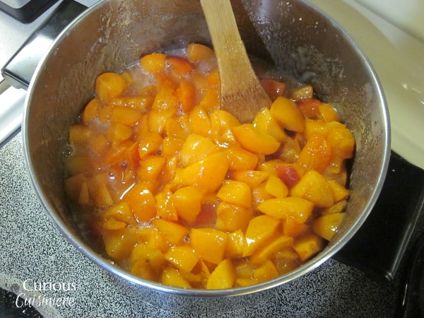 No Pectin Apricot Jam from Curious Cuisiniere