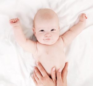 массаж новорождённым при кривошее